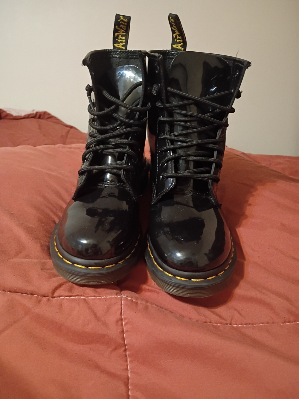Dr. Martens 1406 Size 7 Black Patent Lace-Up Combat Boots with Yellow Stitching